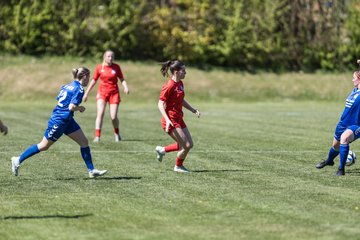 Bild 244 - F TSV Zarpen - Holstein Kiel II : Ergebnis: 2:6